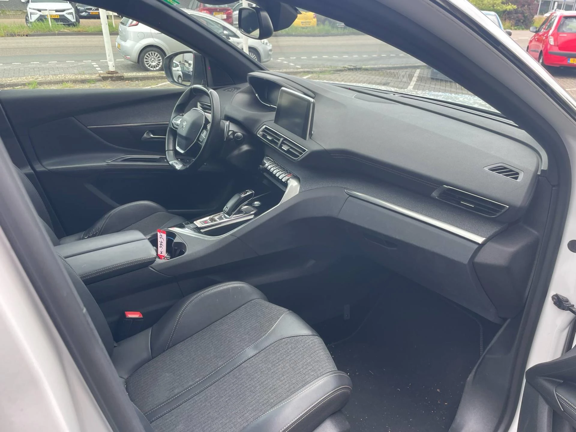 Hoofdafbeelding Peugeot 5008