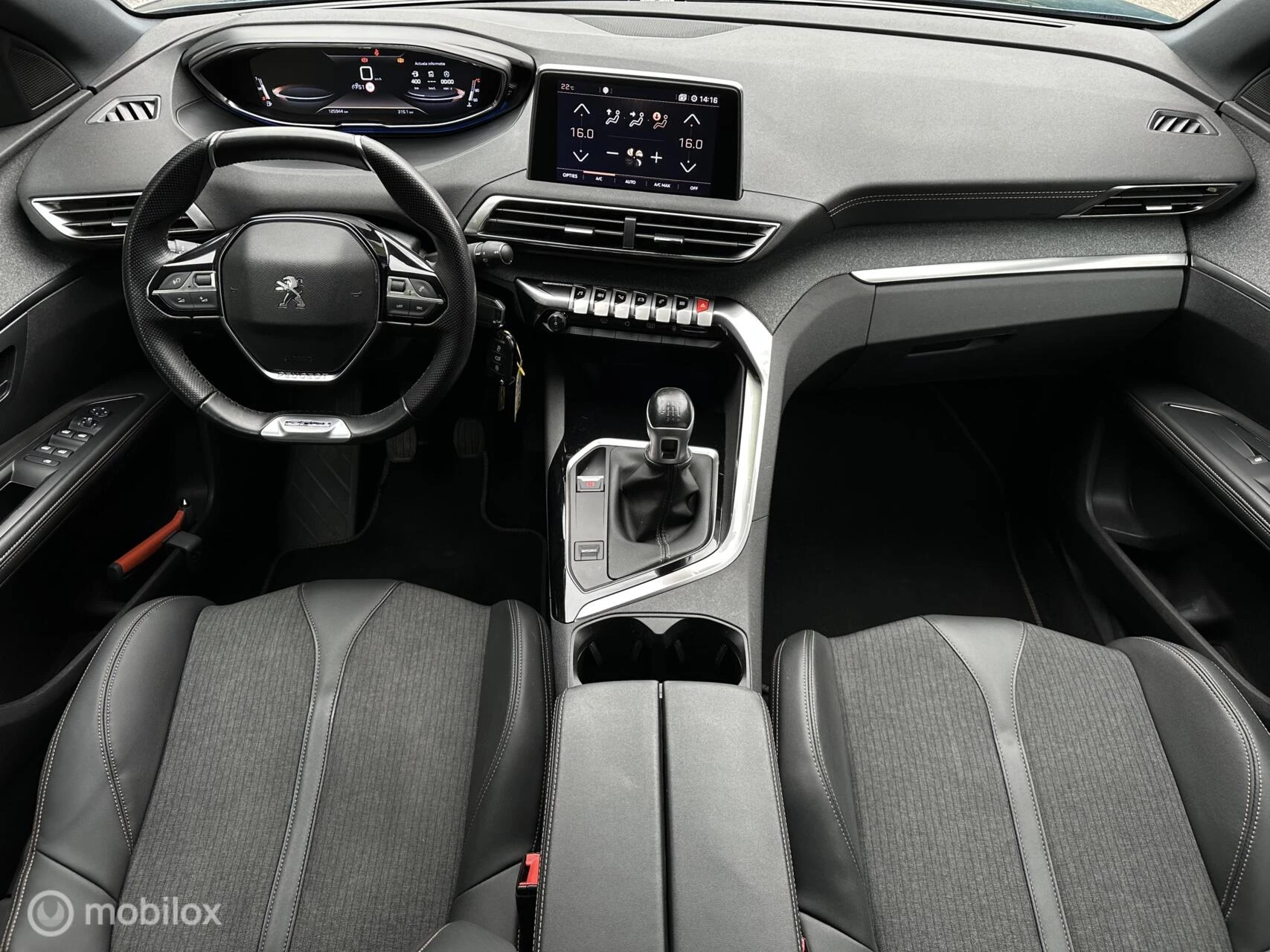 Hoofdafbeelding Peugeot 5008
