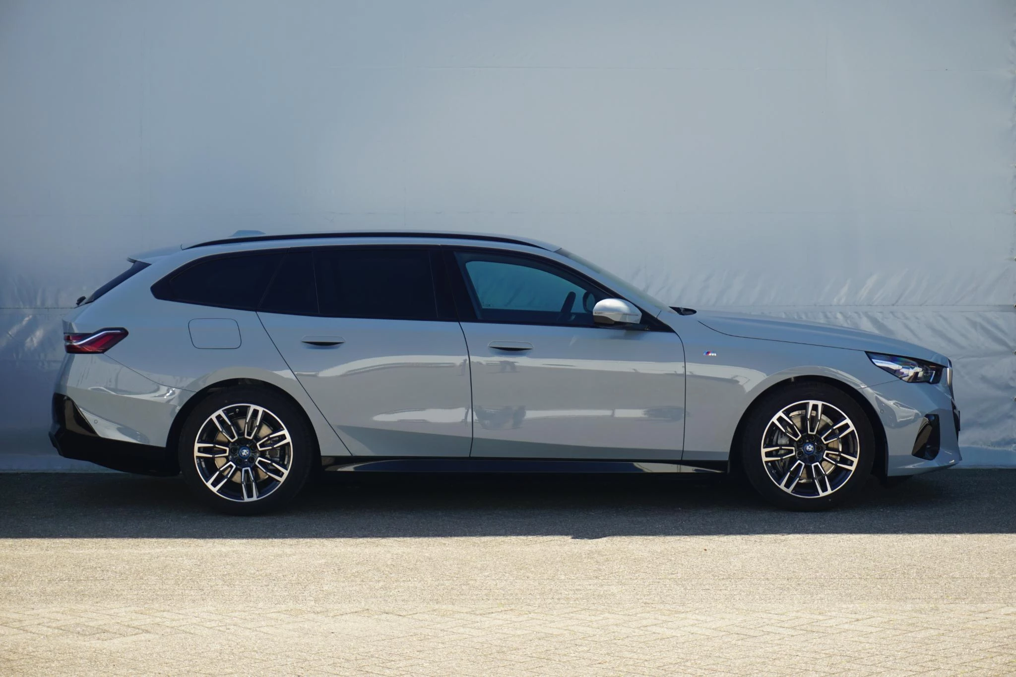 Hoofdafbeelding BMW i5