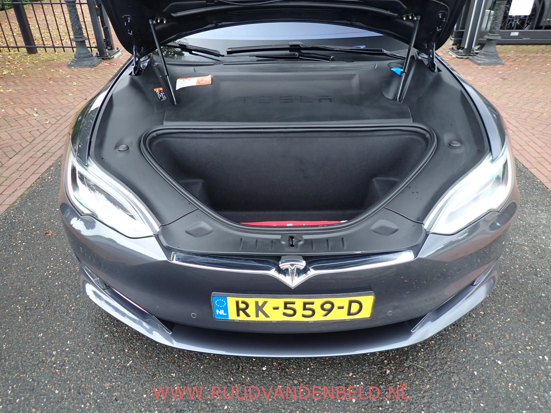 Hoofdafbeelding Tesla Model S