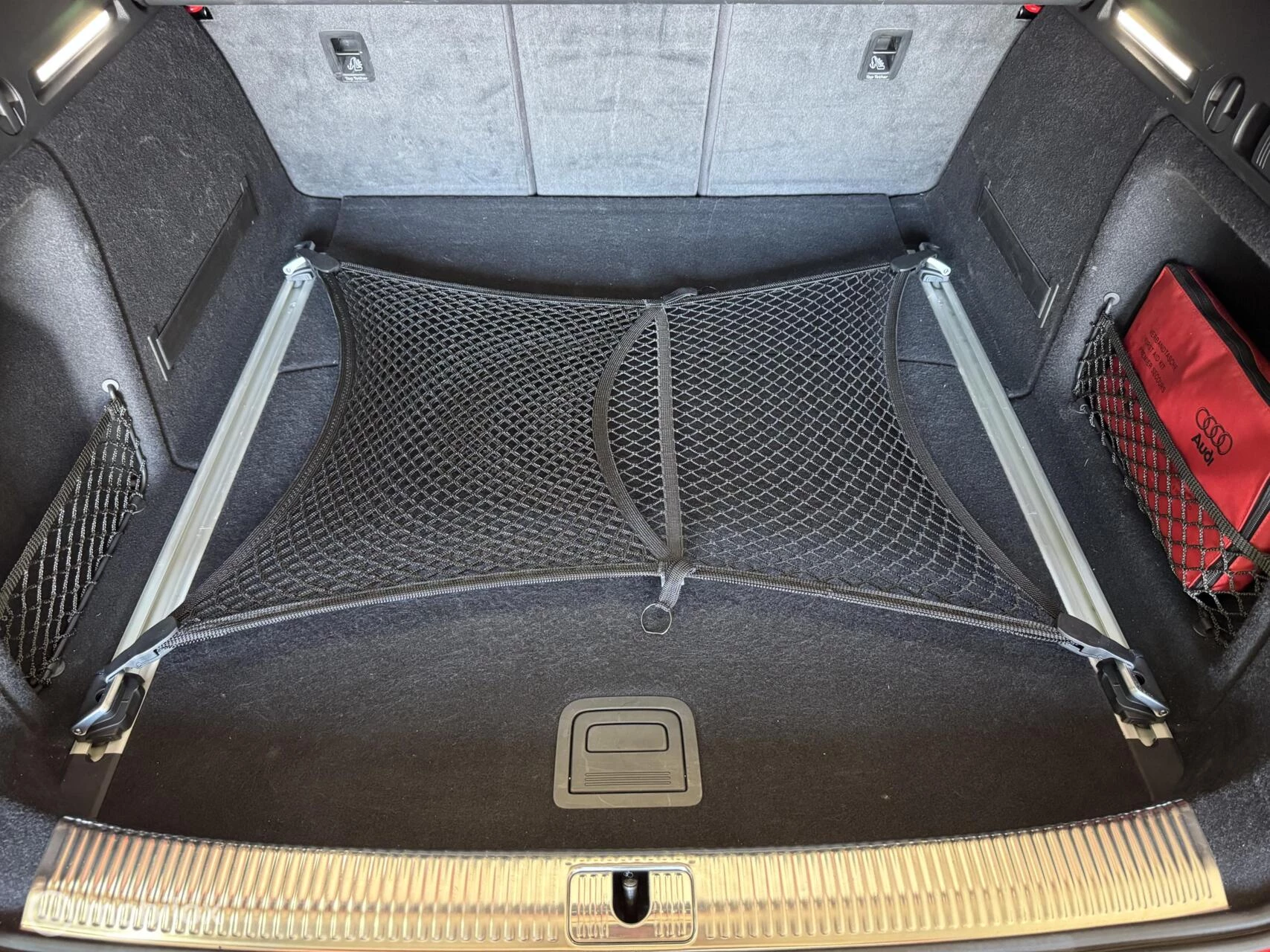 Hoofdafbeelding Audi S4