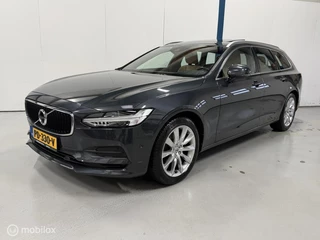 Hoofdafbeelding Volvo V90 Volvo V90 2.0 T5 Momentum PANO/HUD/360/LEER/CARPLAY