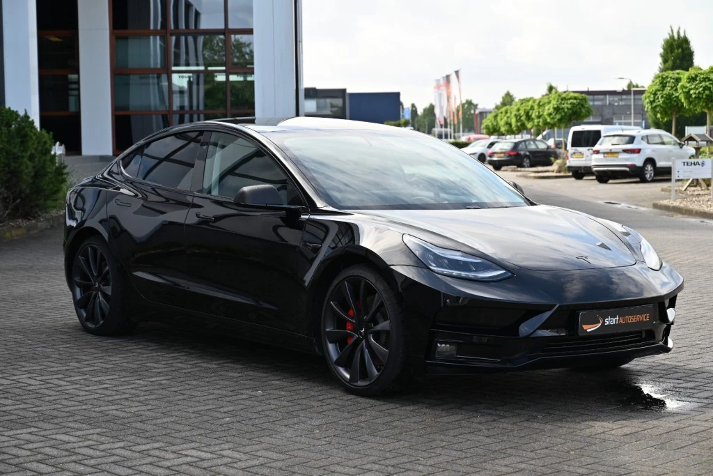 Hoofdafbeelding Tesla Model 3