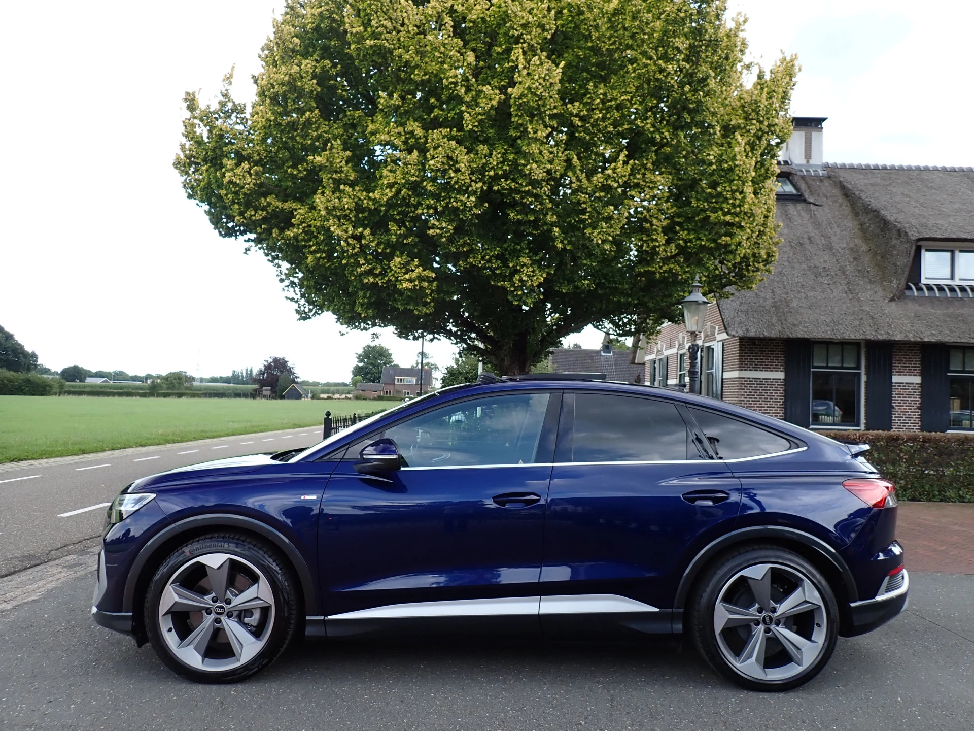 Hoofdafbeelding Audi Q4 e-tron