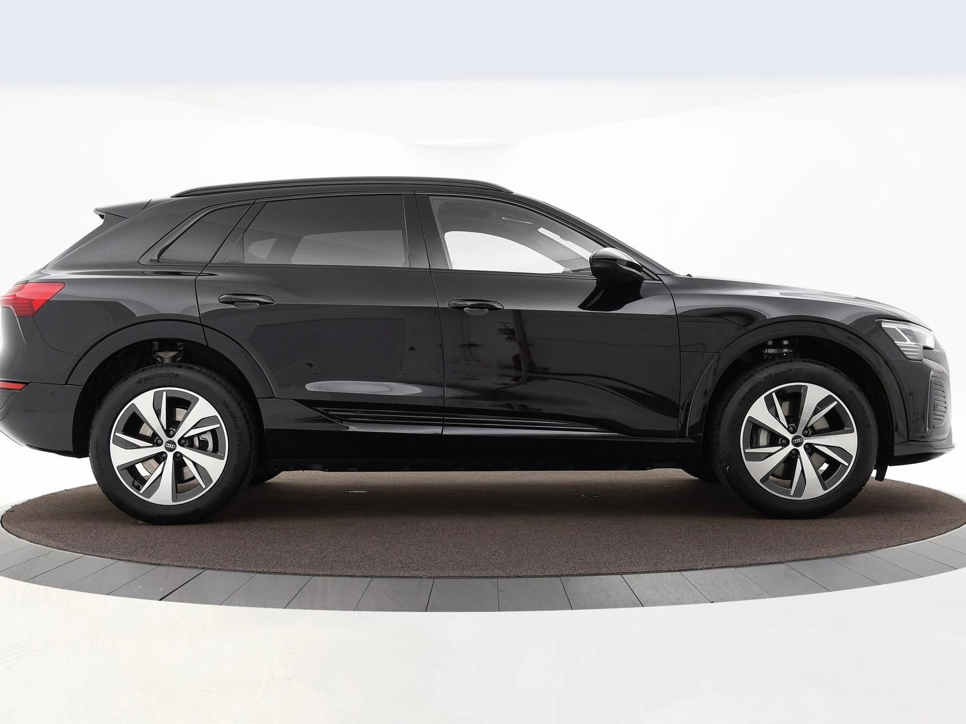 Hoofdafbeelding Audi Q8 e-tron