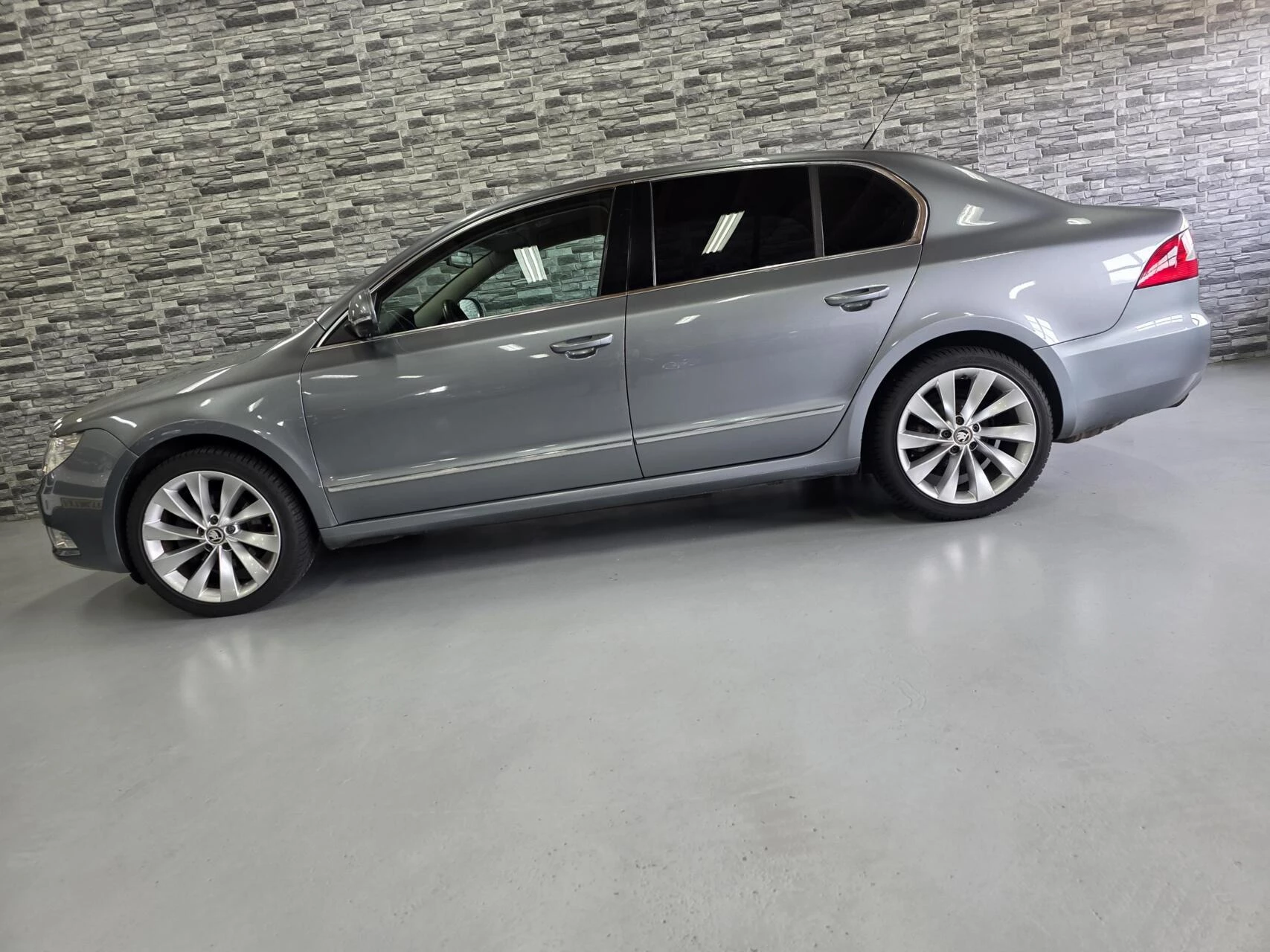 Hoofdafbeelding Škoda Superb
