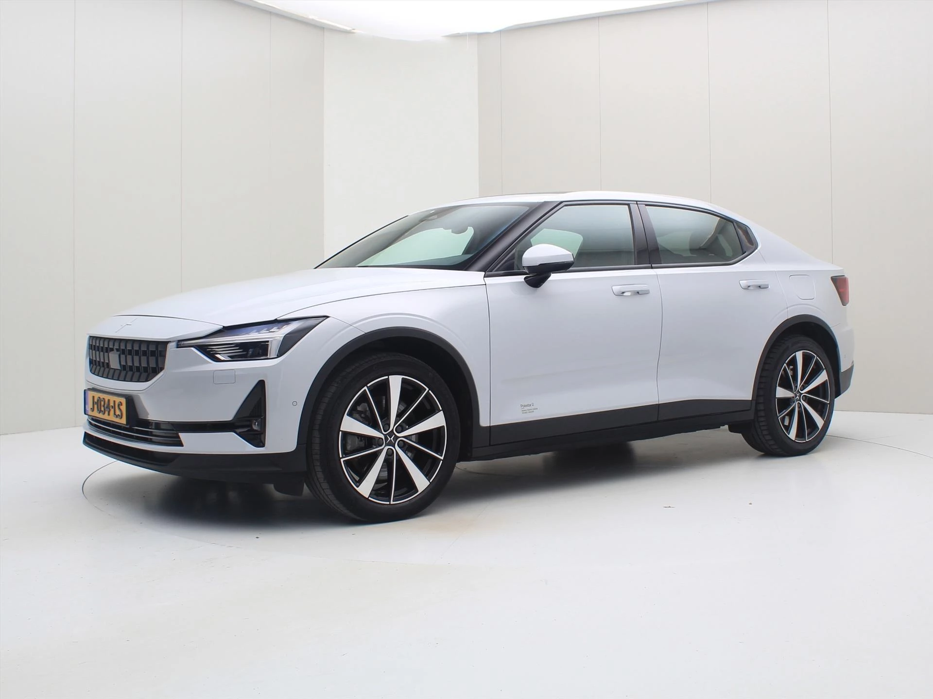 Hoofdafbeelding Polestar 2