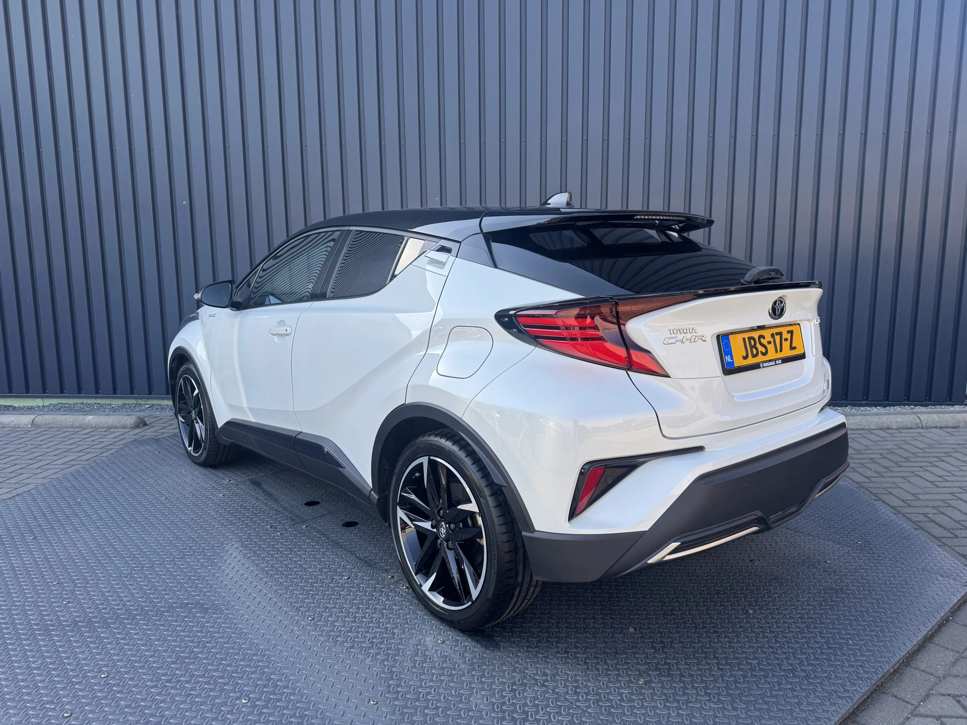 Hoofdafbeelding Toyota C-HR