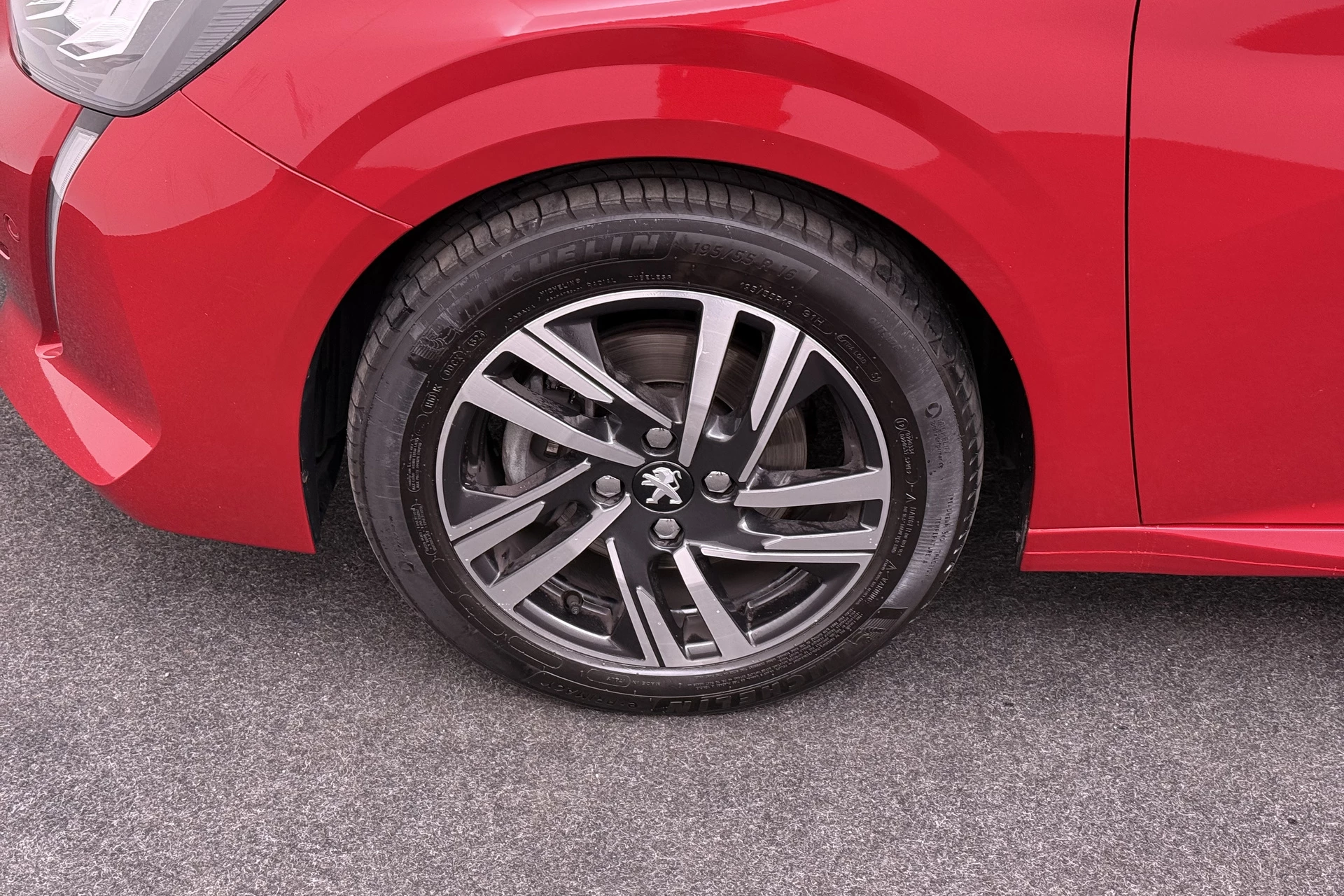 Hoofdafbeelding Peugeot 208