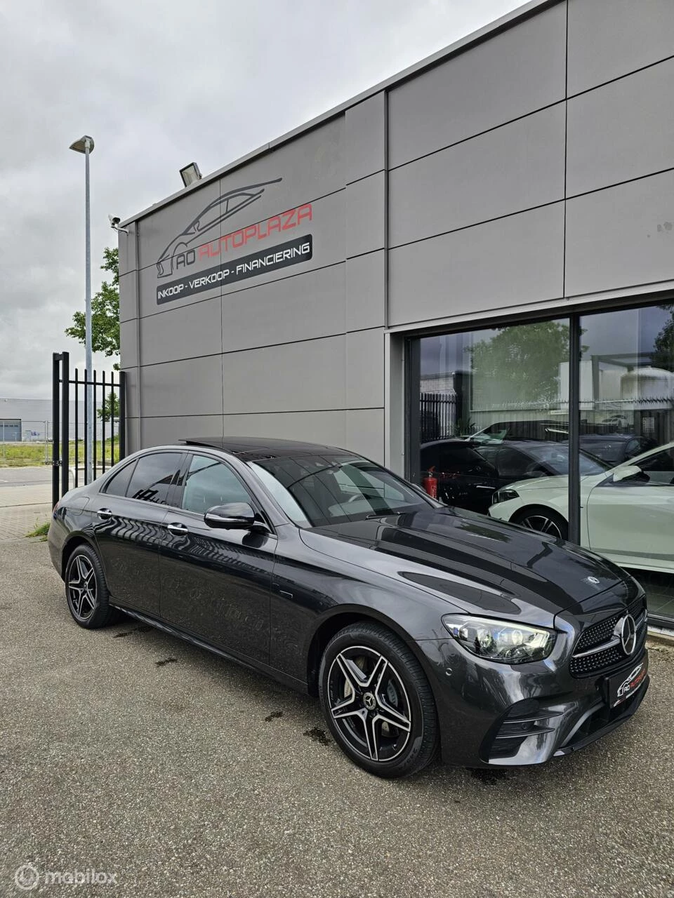 Hoofdafbeelding Mercedes-Benz E-Klasse