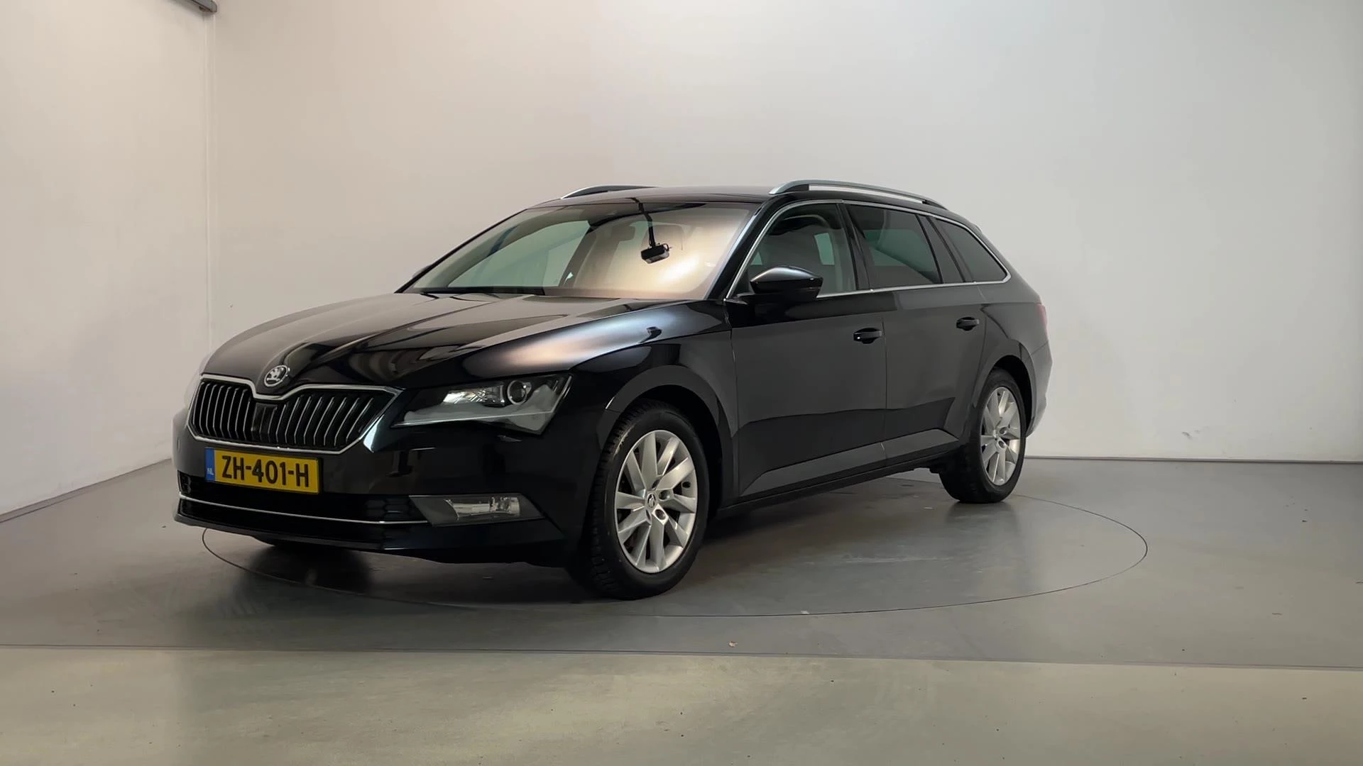 Hoofdafbeelding Škoda Superb