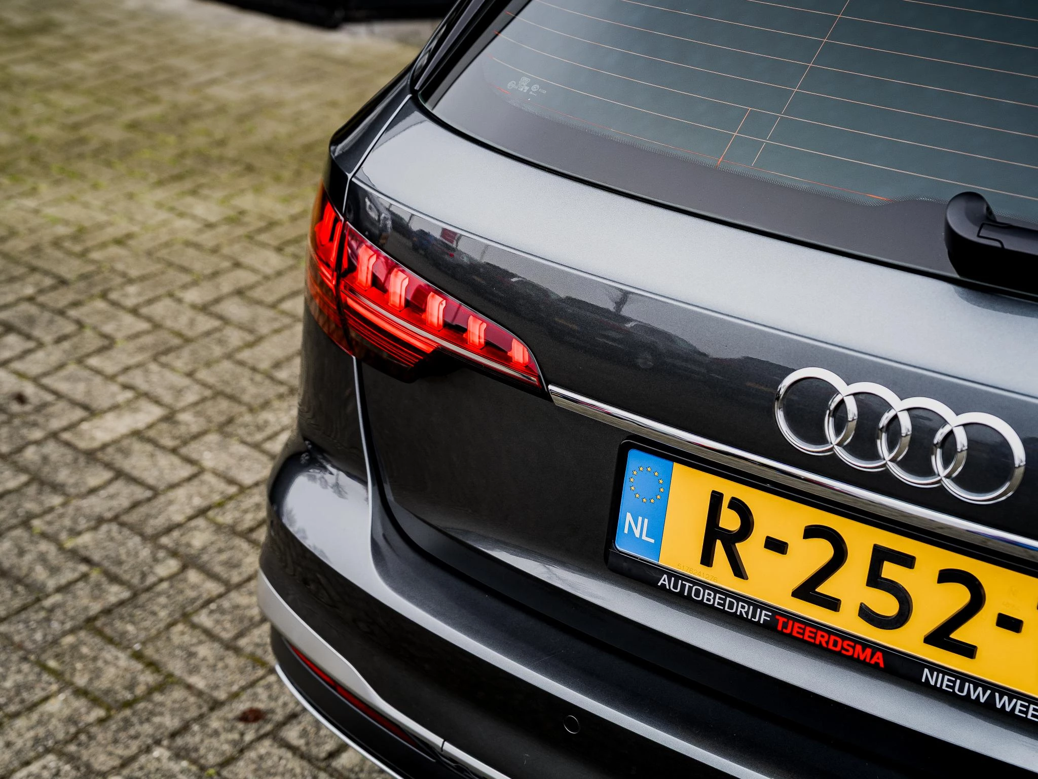 Hoofdafbeelding Audi A4