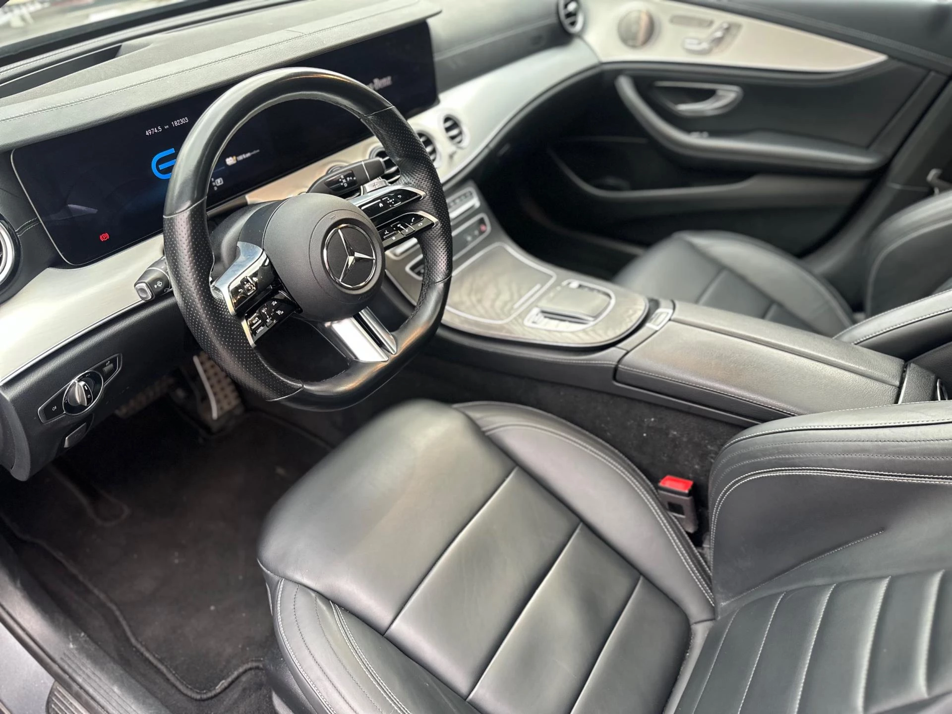 Hoofdafbeelding Mercedes-Benz E-Klasse