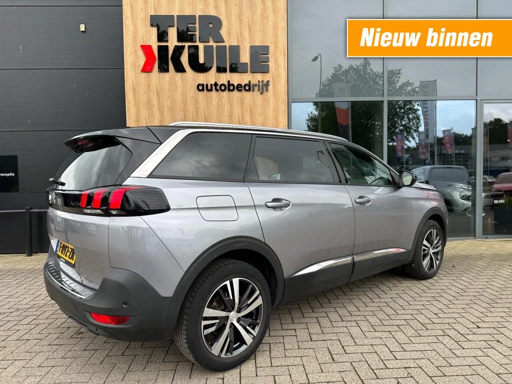 Hoofdafbeelding Peugeot 5008