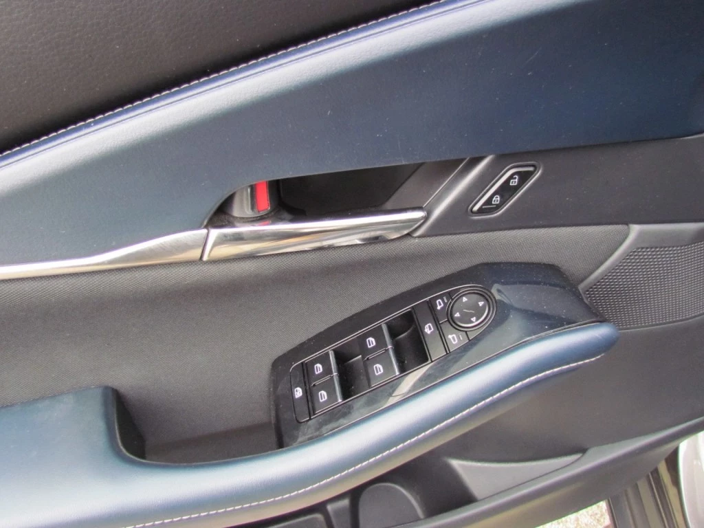 Hoofdafbeelding Mazda CX-30