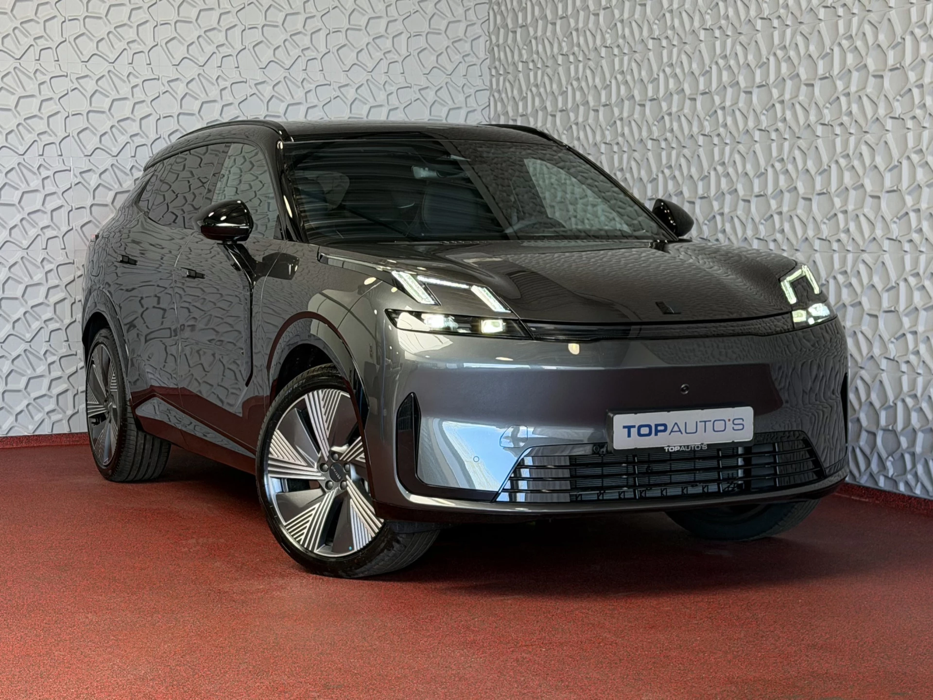 Hoofdafbeelding Lynk & Co 08