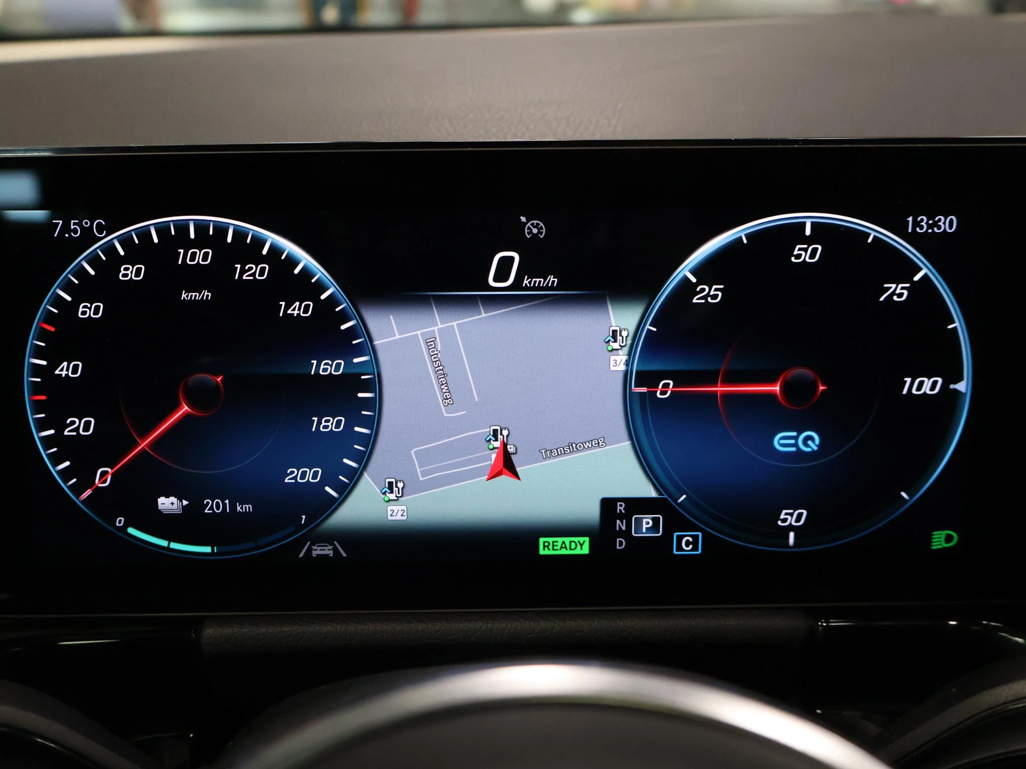 Hoofdafbeelding Mercedes-Benz EQA