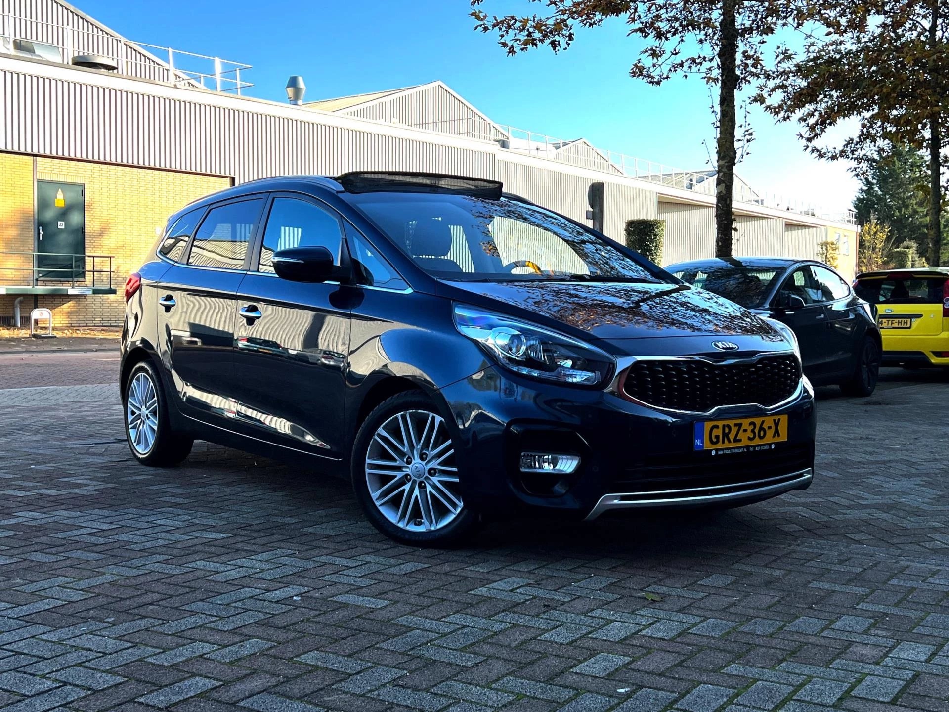 Hoofdafbeelding Kia Carens