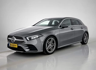 Mercedes-Benz A-klasse 180 Business Solution AMG Automaat (PANORAMADAK, TREKHAAK ELEKT. WEGKLAPBAAR, CAMERA, STOELVERWARMING)