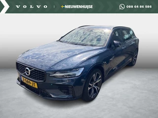 Volvo V60 2.0 T6 Recharge AWD R-Design | Trekhaak | DAB | Parkeersensoren V+A | Parkeercamera | 19"lm velgen | BLIS (dodehoekdetectie) | Stoelverwarming | Stuurverwarming | Volvo on Call | Harman/Kardon |
