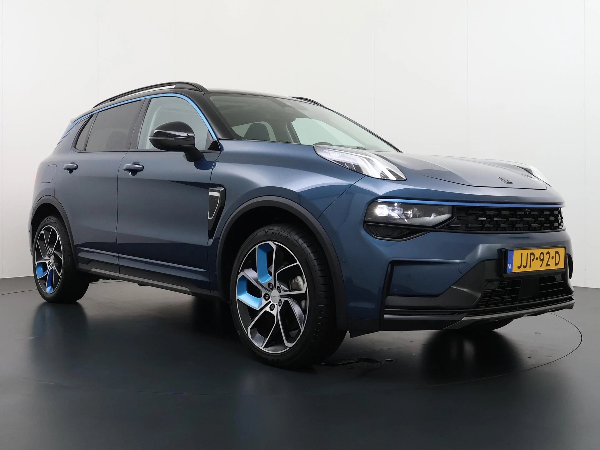 Hoofdafbeelding Lynk & Co 01