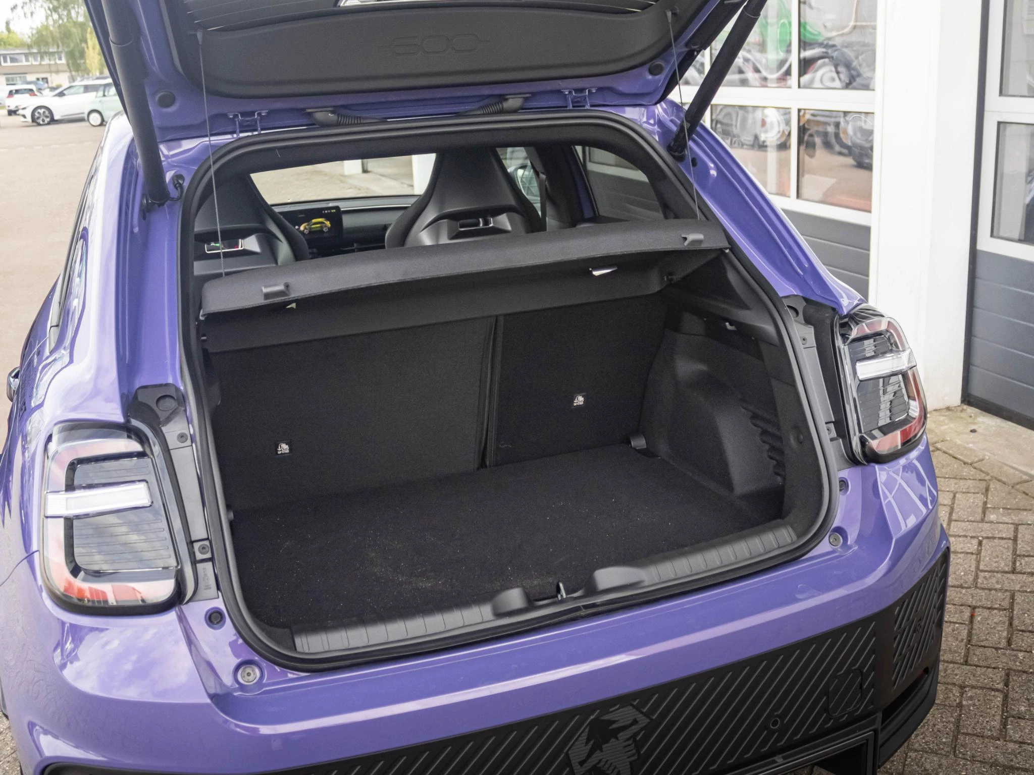 Hoofdafbeelding Abarth 600e