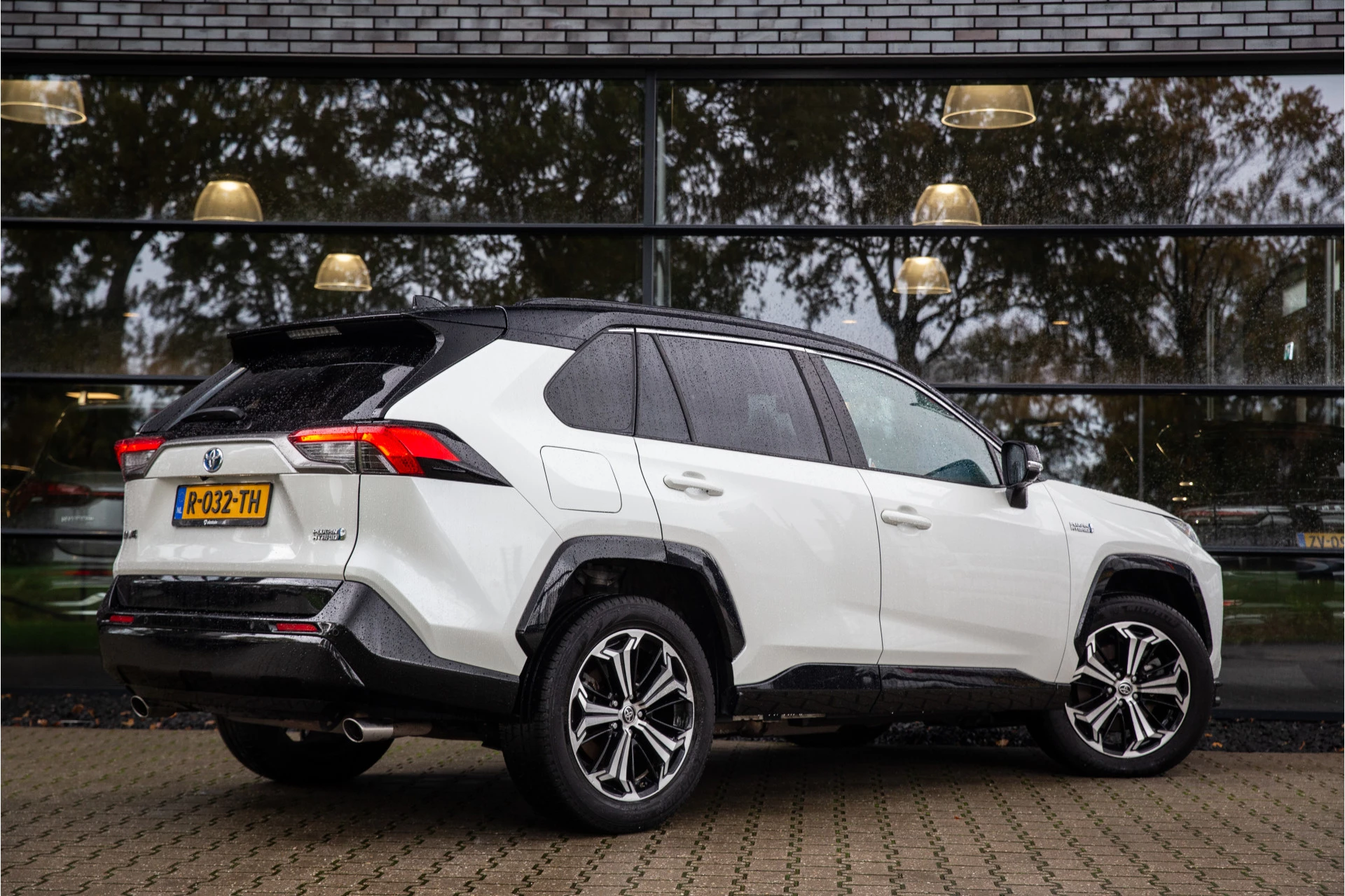 Hoofdafbeelding Toyota RAV4