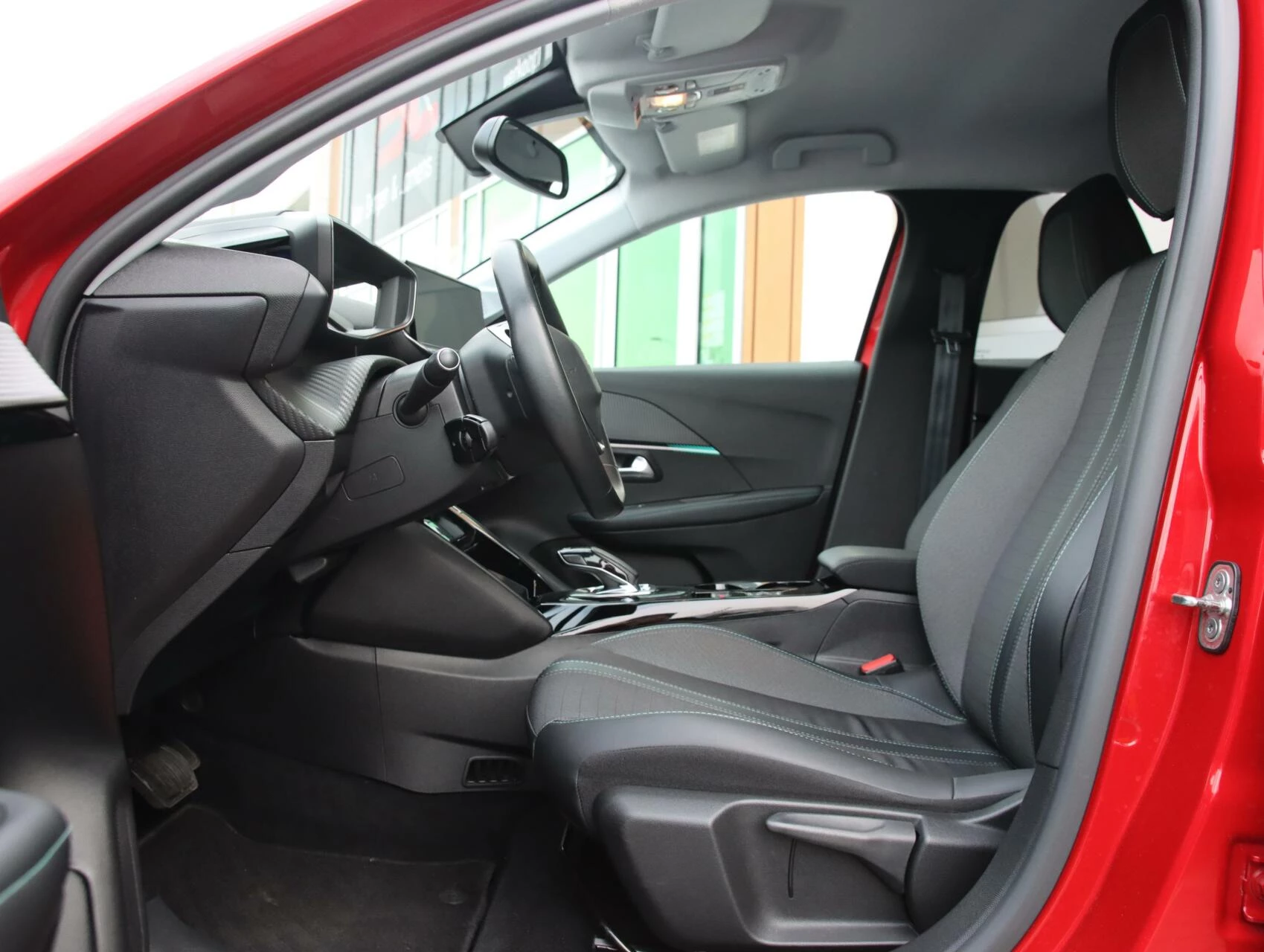 Hoofdafbeelding Peugeot e-208