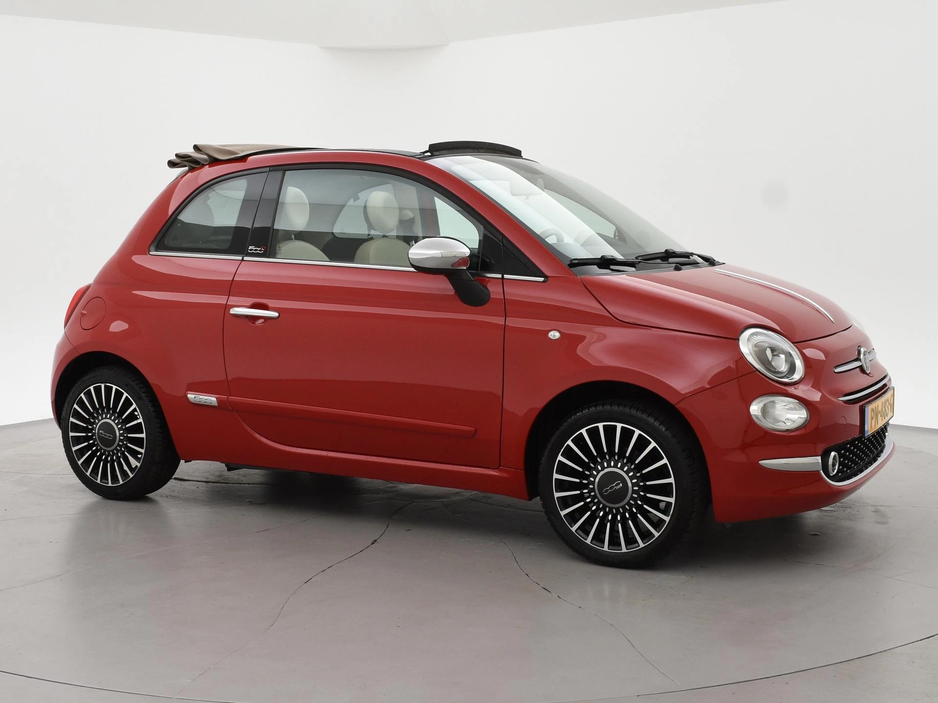 Hoofdafbeelding Fiat 500C