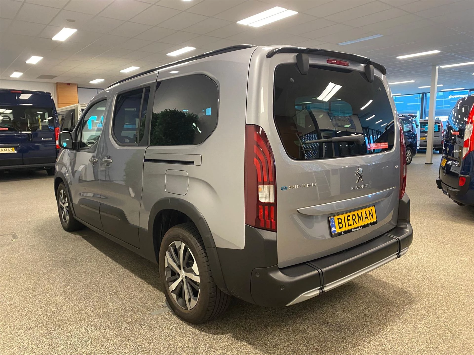 Hoofdafbeelding Peugeot e-Rifter