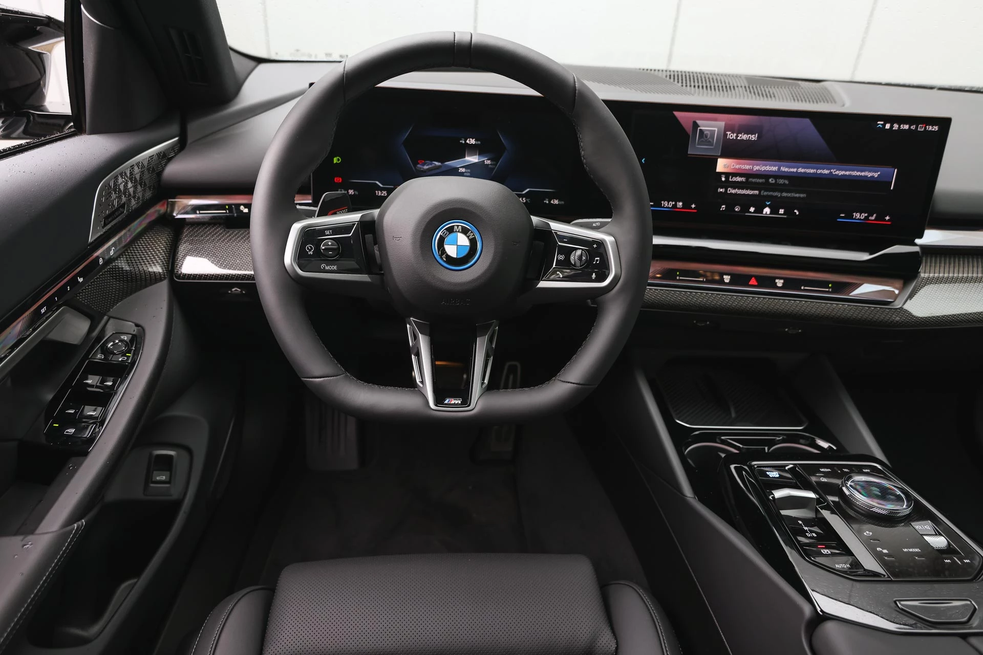 Hoofdafbeelding BMW i5