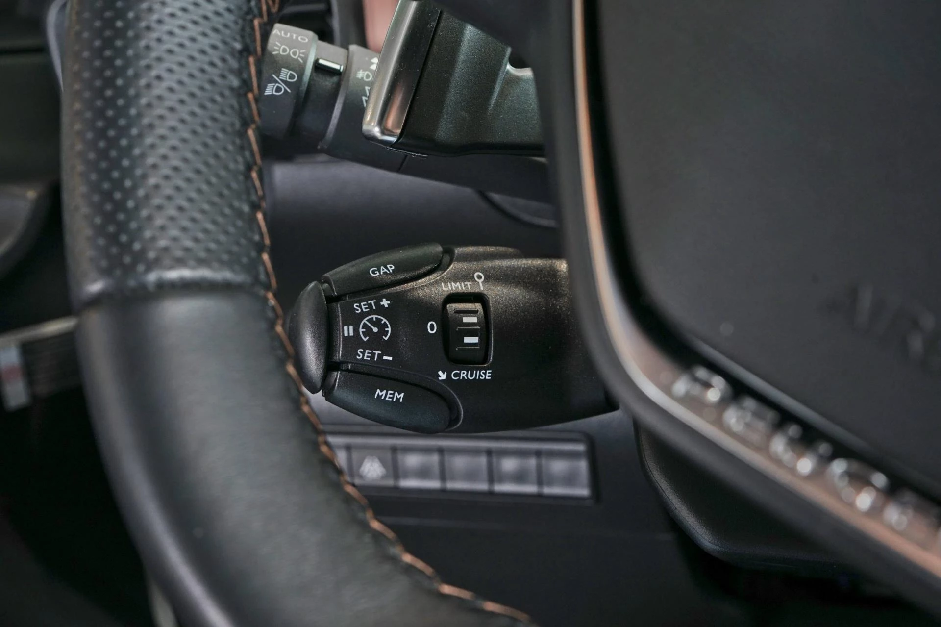 Hoofdafbeelding Peugeot Rifter