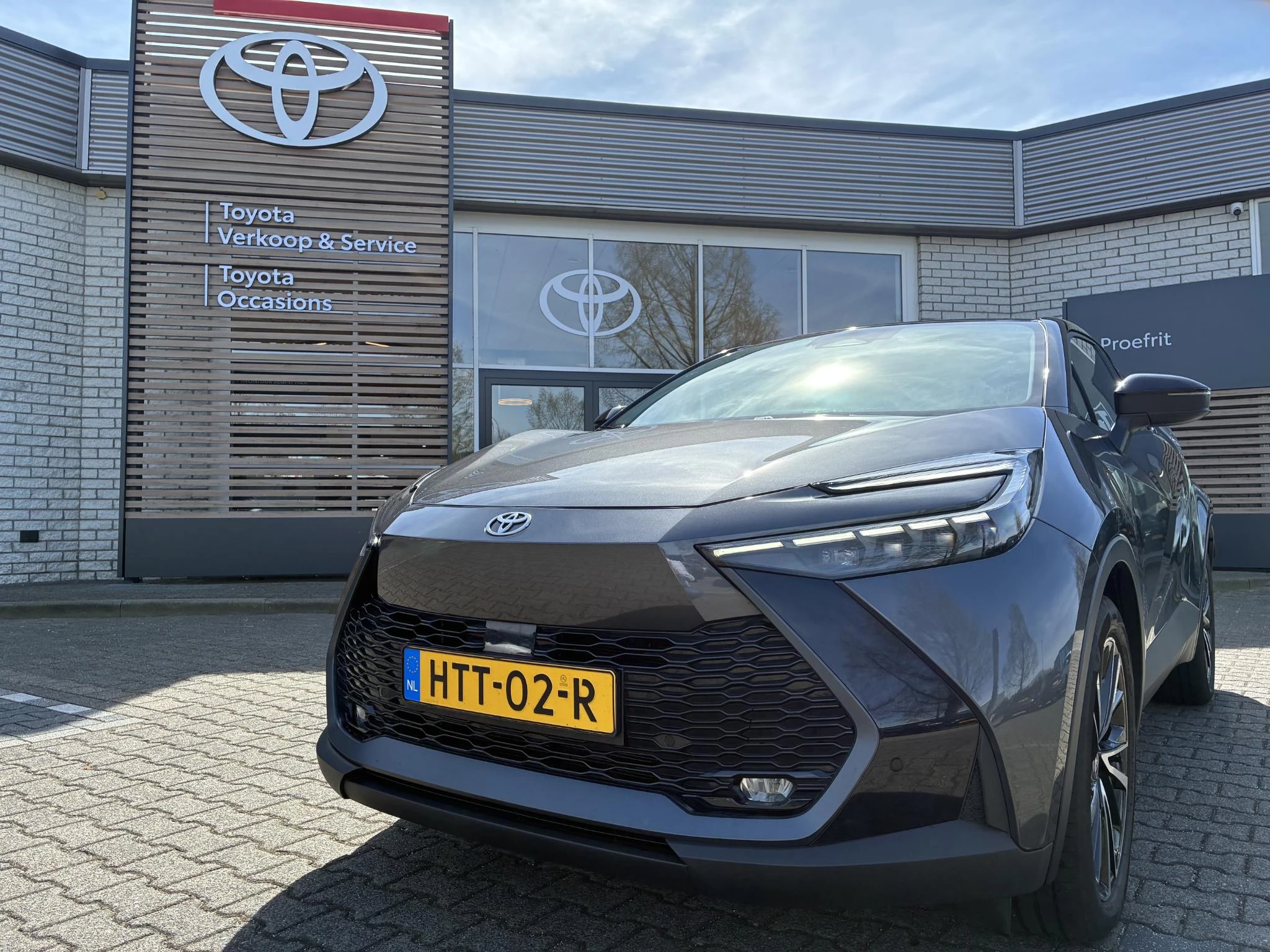 Hoofdafbeelding Toyota C-HR