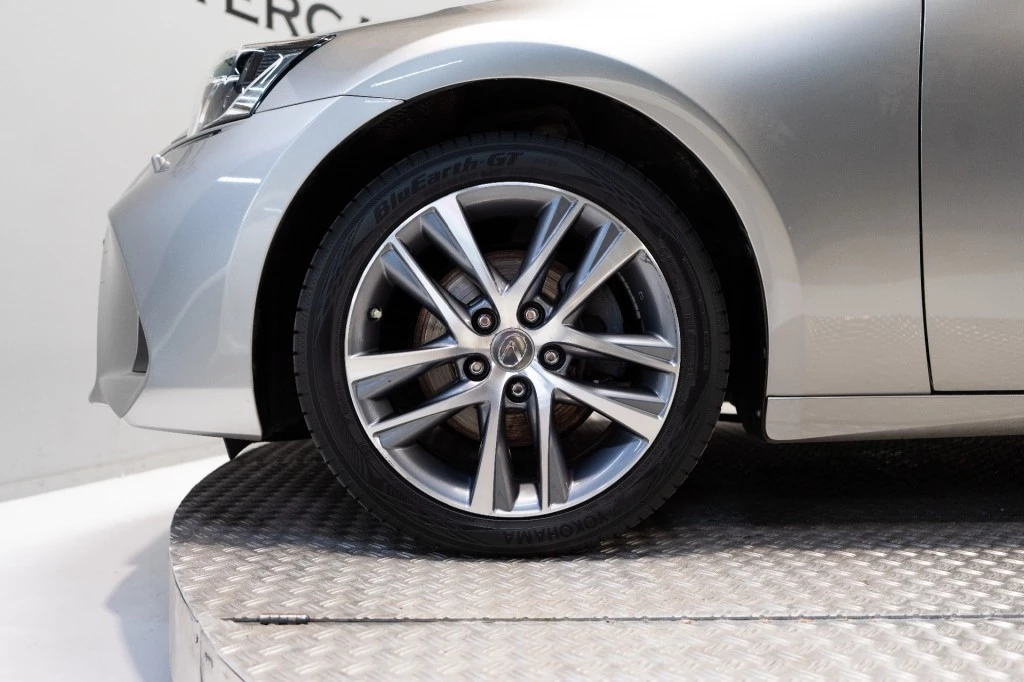Hoofdafbeelding Lexus IS