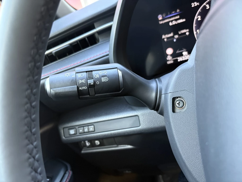 Hoofdafbeelding Lexus LBX