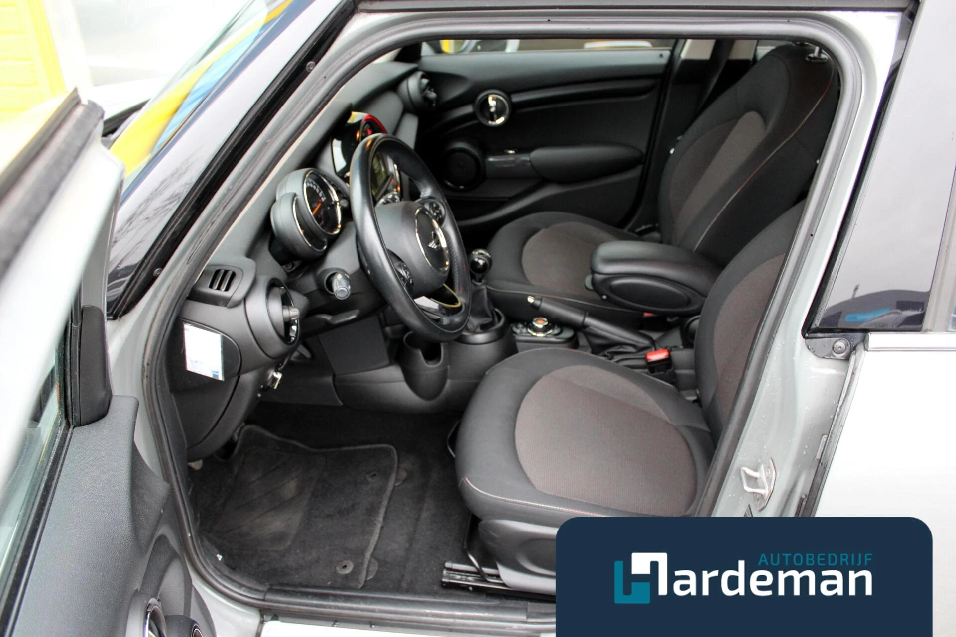 Hoofdafbeelding MINI One