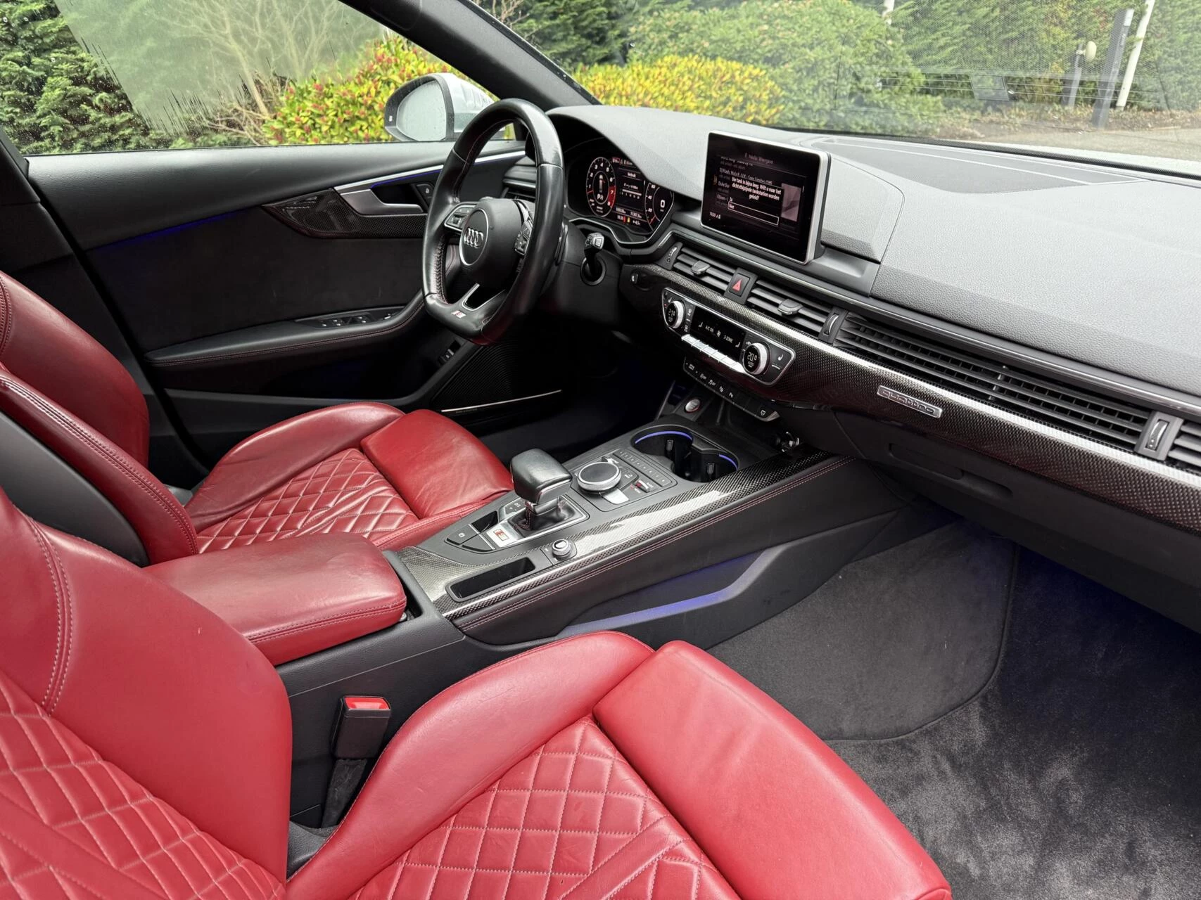 Hoofdafbeelding Audi S4