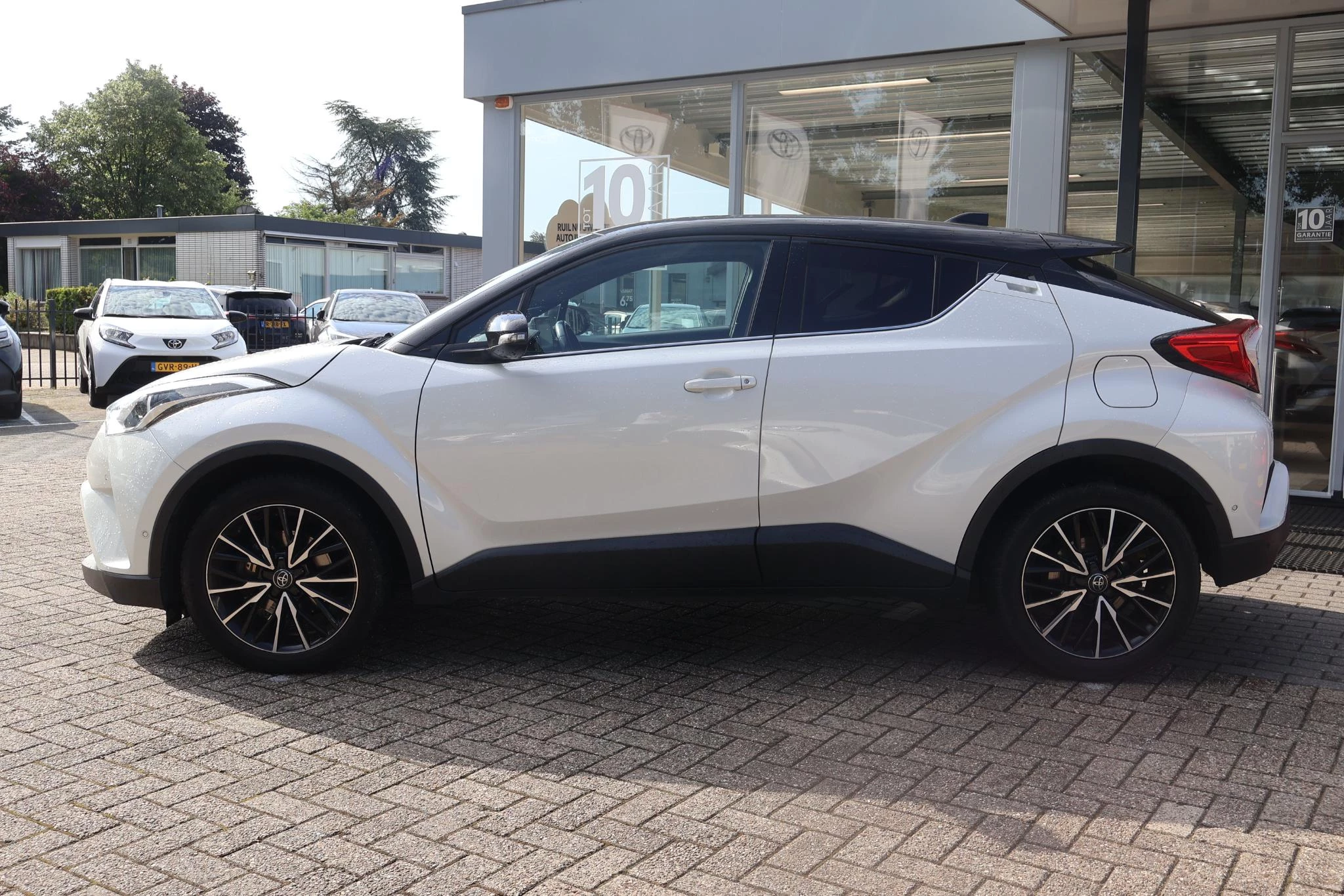 Hoofdafbeelding Toyota C-HR