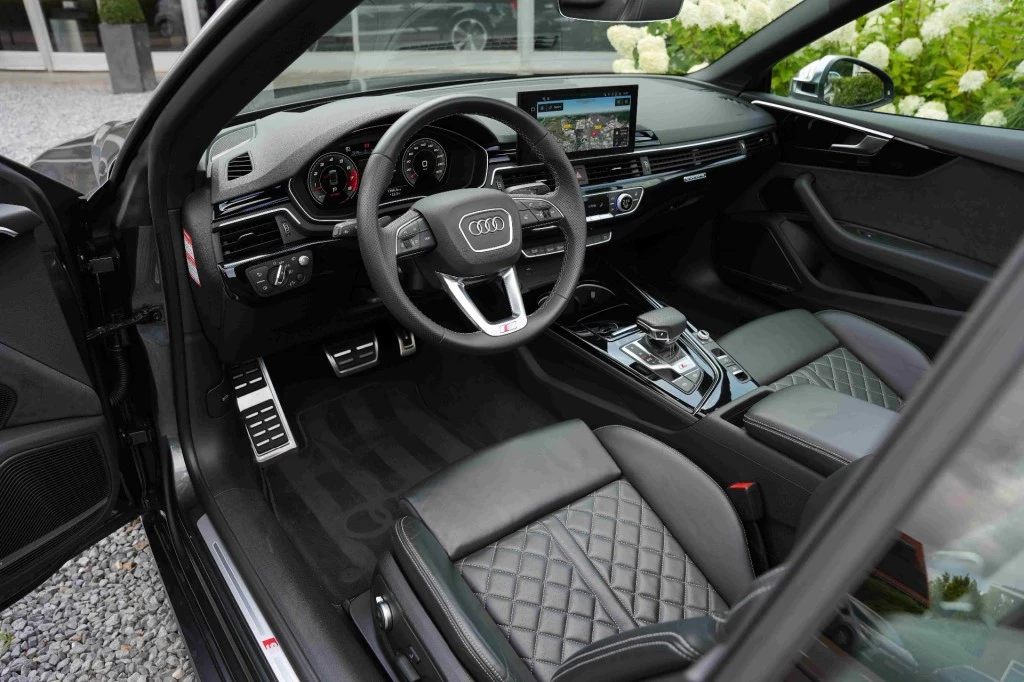 Hoofdafbeelding Audi S5
