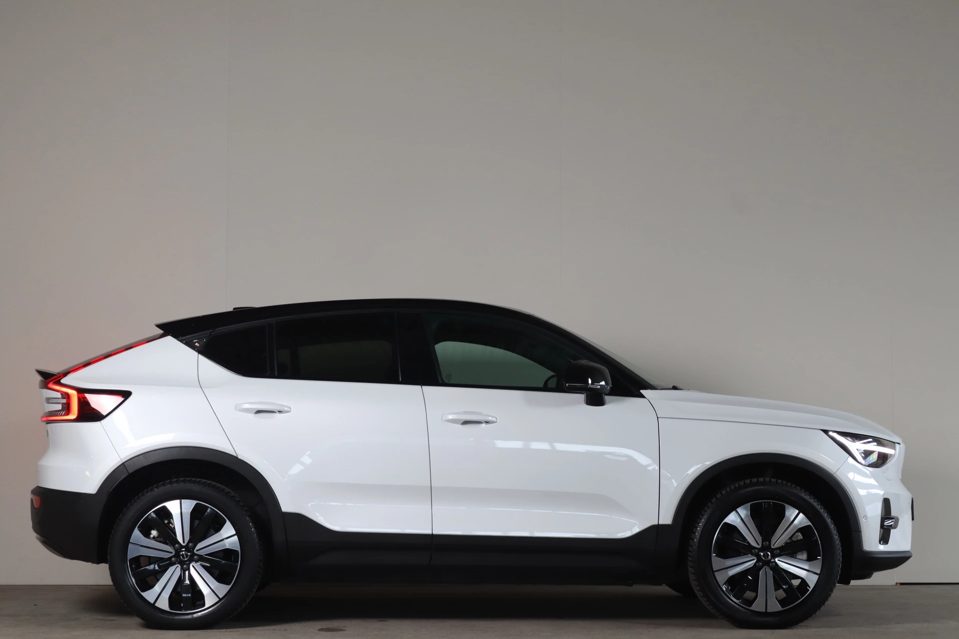 Hoofdafbeelding Volvo C40