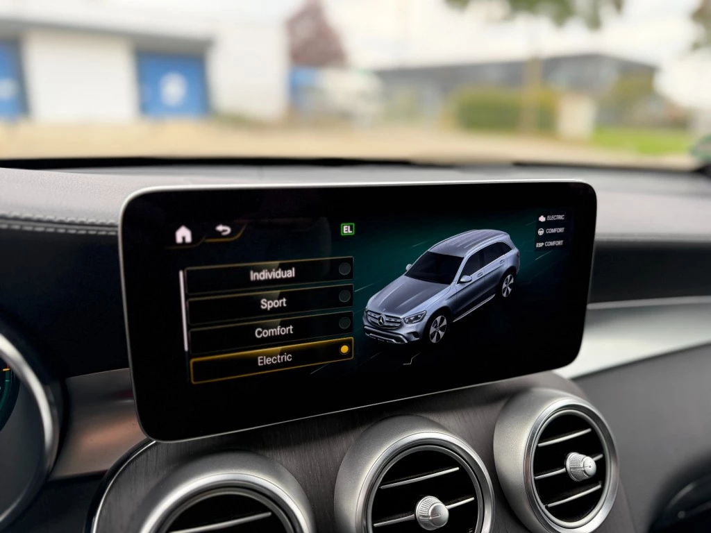Hoofdafbeelding Mercedes-Benz GLC