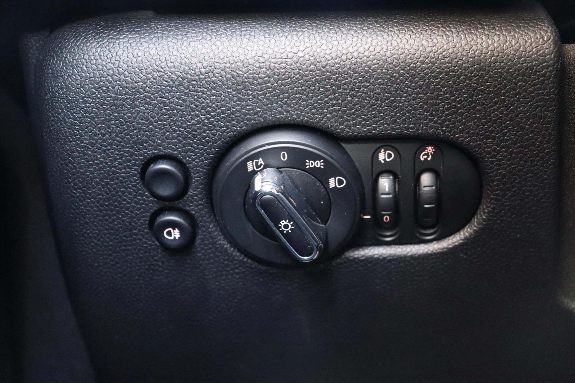 Hoofdafbeelding MINI One