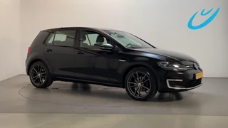 Volkswagen E-Golf Navigatie Parkeersensoren App-Connect