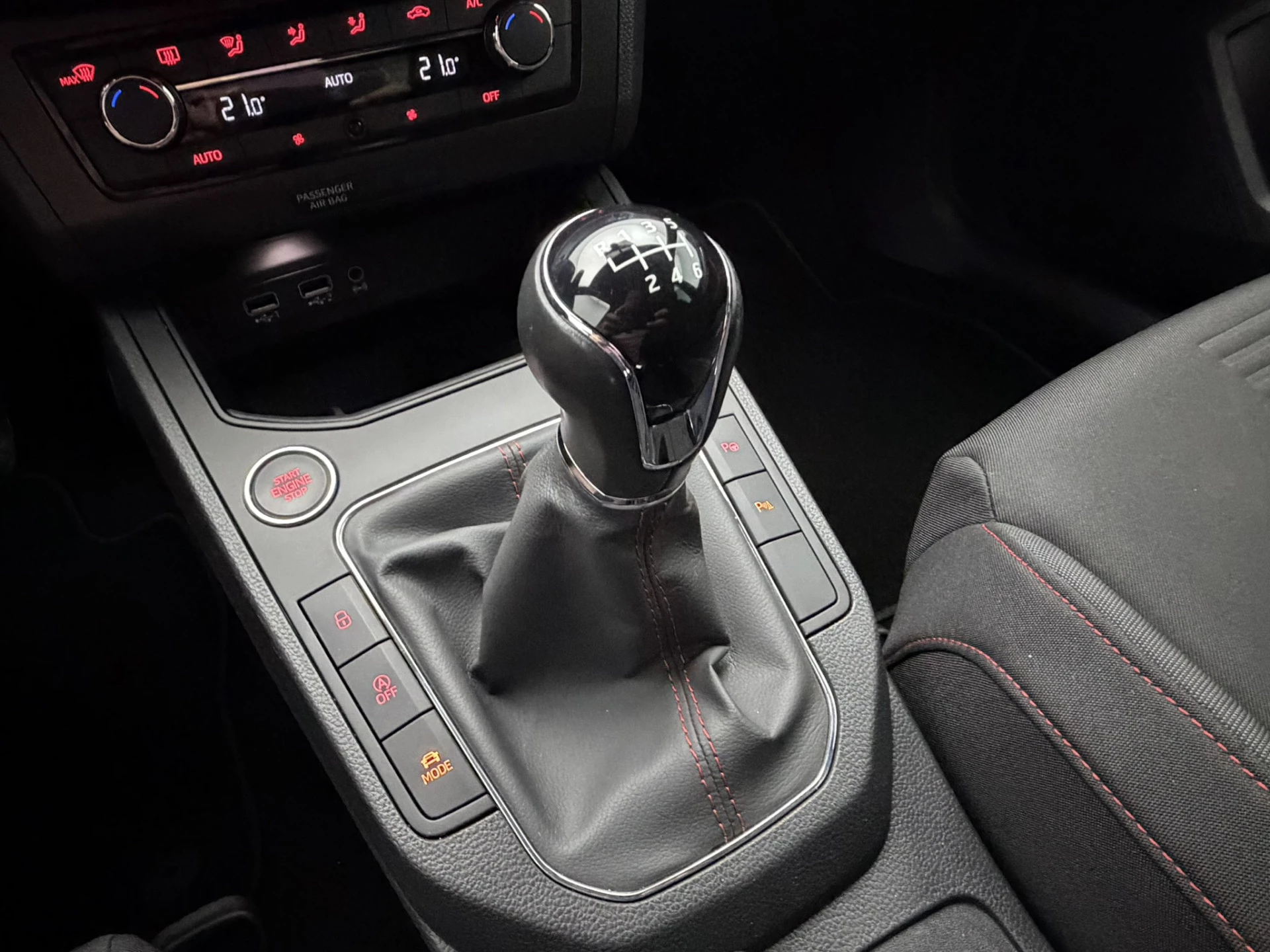 Hoofdafbeelding SEAT Arona