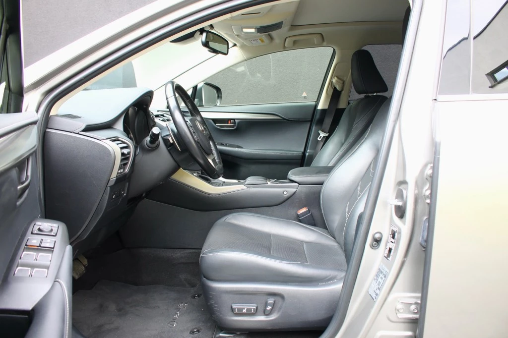 Hoofdafbeelding Lexus NX
