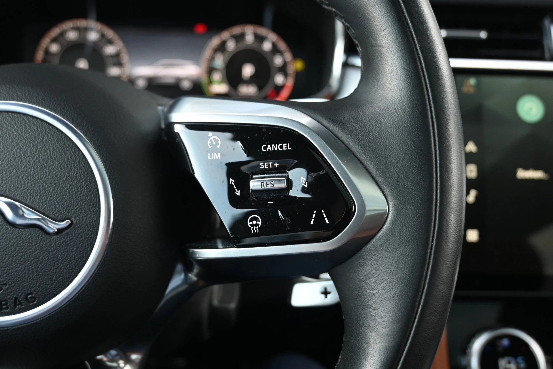 Hoofdafbeelding Jaguar F-PACE