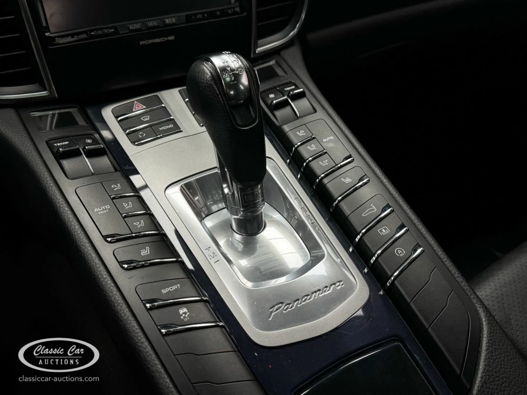 Hoofdafbeelding Porsche Panamera