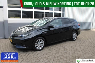 Toyota Auris Touring Sports 1.8 Hybrid Dynamic | NL Auto Boekjes | Keyless Entry | Navigatie |
