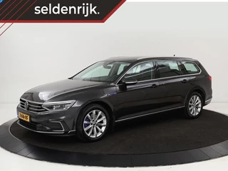 Volkswagen Passat 1.4 TSI GTE | Stoel & stuurverwarming | Camera | Carplay | Trekhaak | Adaptive cruise | Standkachel | Navigatie | Full LED