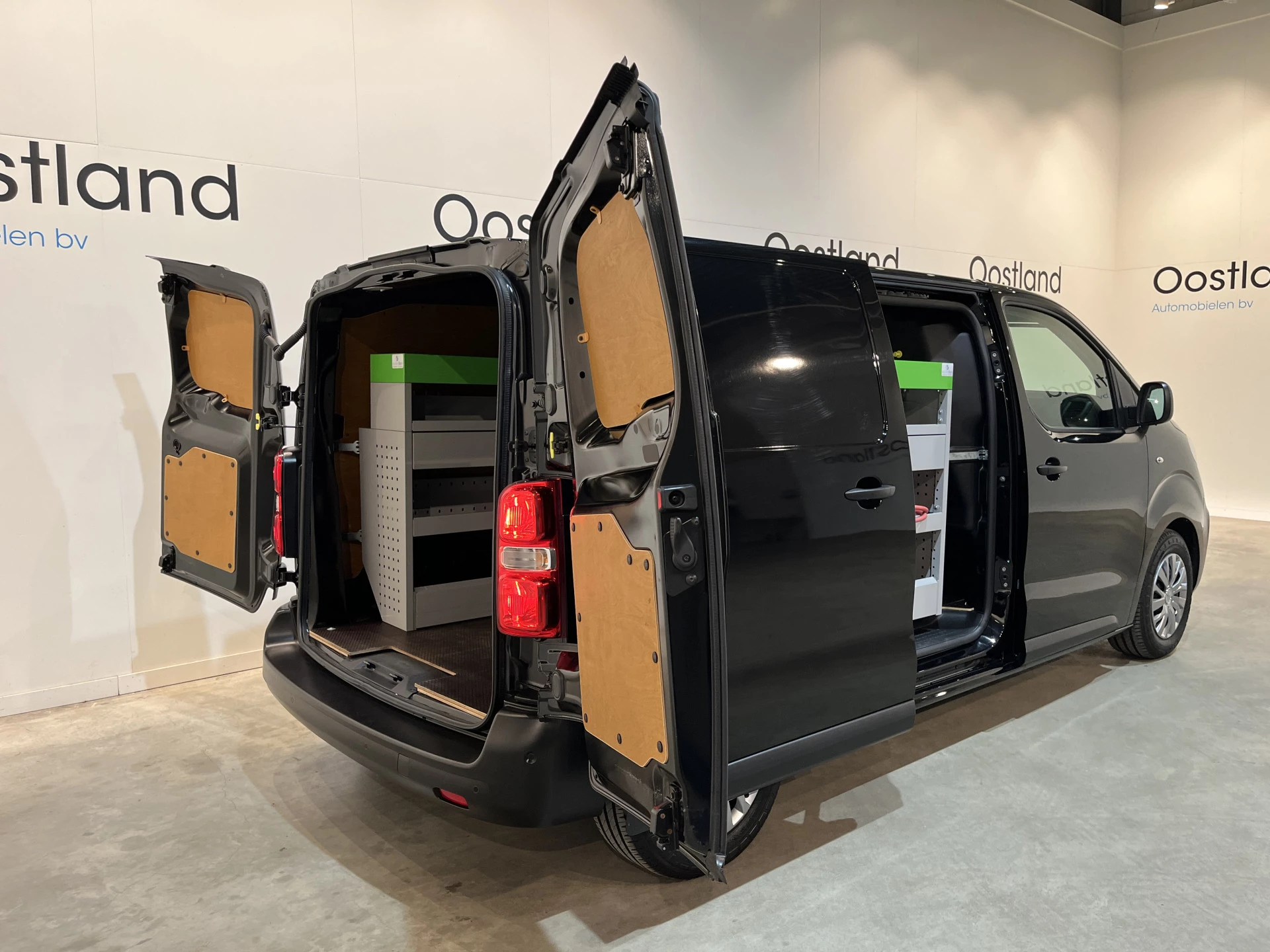 Hoofdafbeelding Peugeot e-Expert